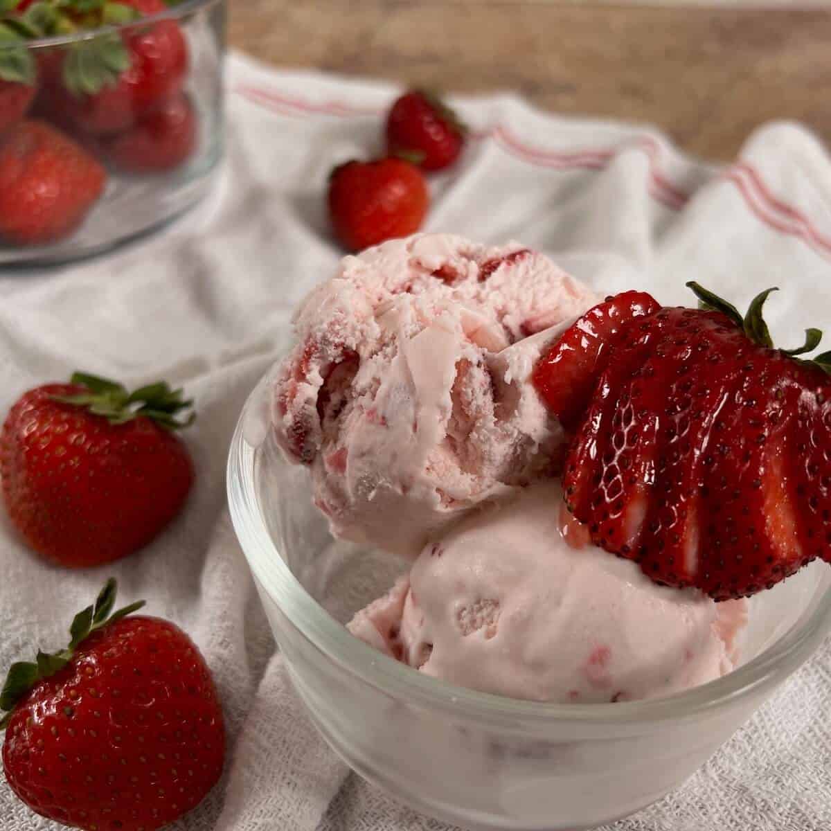 Best Simple Homemade Strawberry Ice Cream with Fresh Berries